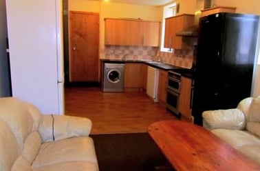 Mauldeth Road, Fallowfield, Manchester - Image 3