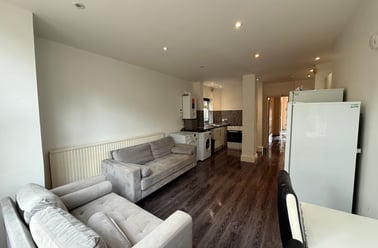 Belgrave Avenue, Longsight, Manchester - Image 2