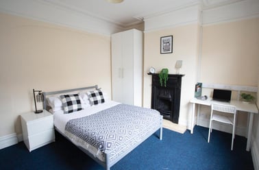 Marle Hill Parade , Francis Close Hall, Cheltenham - Image 2