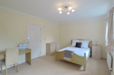 Pillowell Drive, City Centre, Gloucester - Image 3