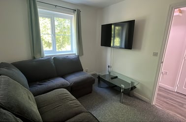 Longhorn Avenue, Kingsholm, Gloucester - Image 3