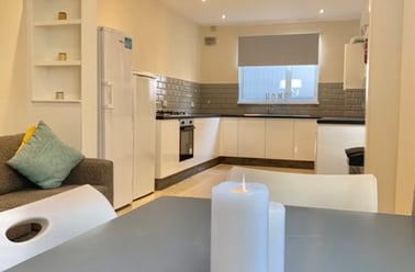 Rhyddings park road, Brynmill, Swansea - Image 2