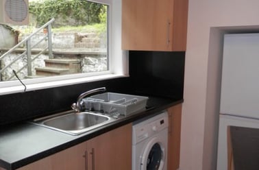 Springfield, Perth rd area, Dundee - Image 2