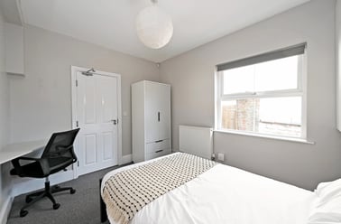 Brunswick street, Central, Sheffield - Image 2