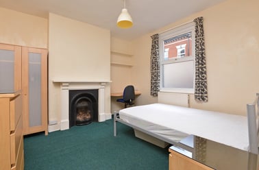 Victoria street, St james, Exeter - Image 2