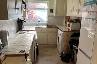 Victoria Park Gardens, City Centre, Worthing - Image 3