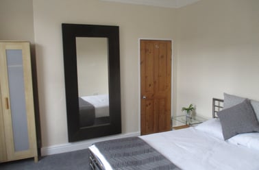 Neville Terrace, The Groves, York - Image 2