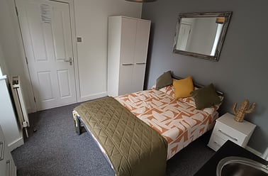 Kingsway North, Clifton, York - Image 2