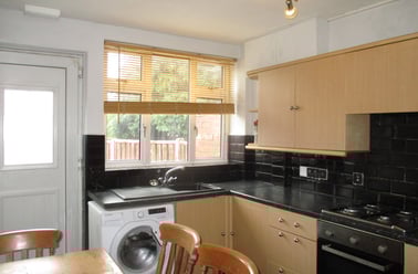 Roche Avenue, Huntington, York - Image 3