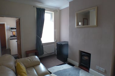 Earle Street, The Groves, York - Image 2