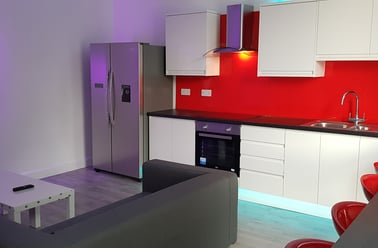 Bradford Road, Hillhouse, Huddersfield - Image 2