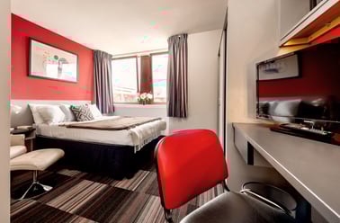 Castle Park, Girton, Cambridge - Image 3