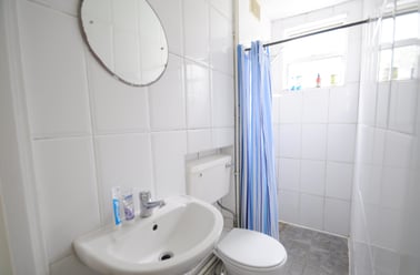 Pepys Road, Nunhead, London - Image 2