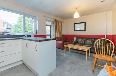 Raddlebarn Road, Selly oak, Birmingham - Image 2