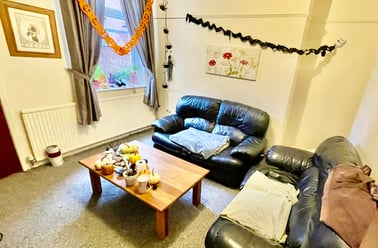 Tudor Grove, Arboretum, Nottingham - Image 2