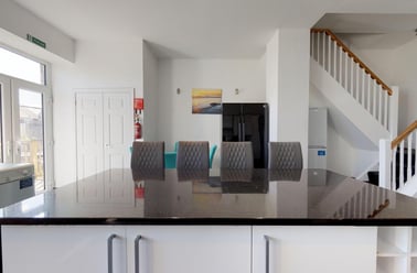 College Avenue, Mutley, Plymouth - Image 3