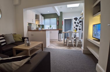 Comer Road, Near university, Worcester - Image 3