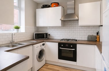 Cedar Grove, Fallowfield, Manchester - Image 3