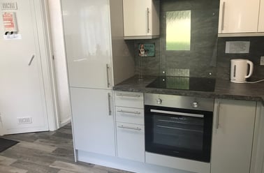 The Avenue, Bevendean, Brighton - Image 3