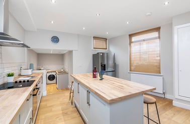 Norwood Road, Hyde Park, Leeds - Image 2