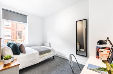 Welton Grove, Hyde Park, Leeds - Image 3