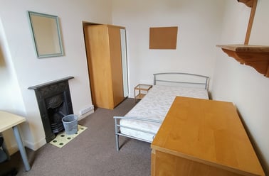 Park Crescent, The groves, York - Image 3