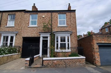 Park Crescent, The groves, York - Image 2