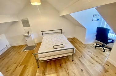 St. Helens Road, Brynmill, Swansea - Image 2