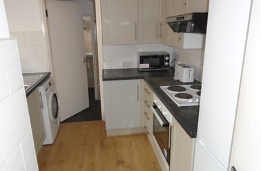 Beaconsfield Road, London road, Brighton - Image 2