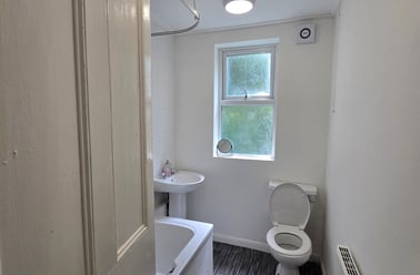 Landcross Road, Fallowfield, Manchester - Image 2