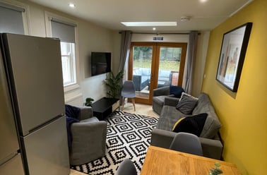 Ashlin Grove, West End, Lincoln - Image 2