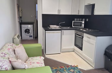 Old Tiverton Road, St Sidwells, Exeter - Image 2