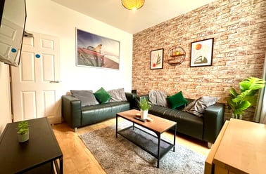 Oxford Street, Teeside University, Middlesbrough - Image 3