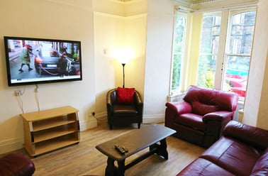 Lindow Square, City Centre, Lancaster - Image 2