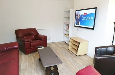 Lindow Square, City Centre, Lancaster - Image 3