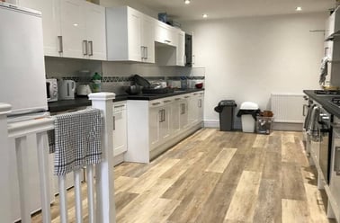 Queen Street, City Centre, Lancaster - Image 3