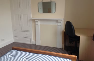 Sheffield Road, Fratton, Portsmouth - Image 3