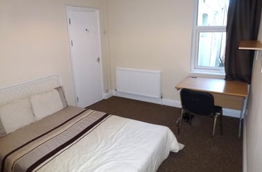 Fraser Road, University of Portsmouth, Portsmouth - Image 3