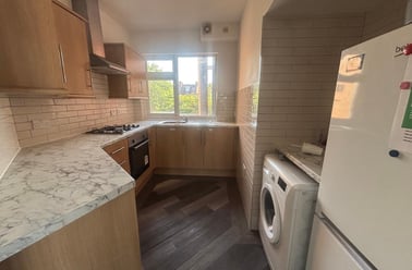 Albert Road, Southsea, Portsmouth - Image 3