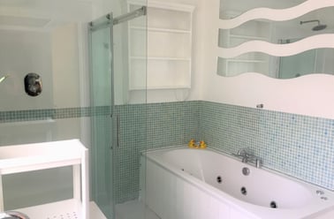 Hampshire Street, Fratton, Portsmouth - Image 2