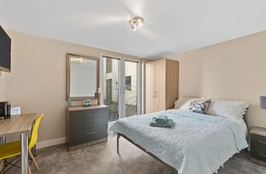 Bedford Terrace, North Hill, Plymouth - Image 3