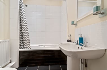 Bedford Terrace, North Hill, Plymouth - Image 3