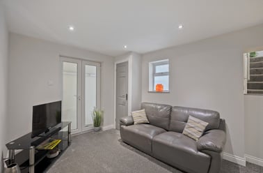 Bedford Terrace, North Hill, Plymouth - Image 2