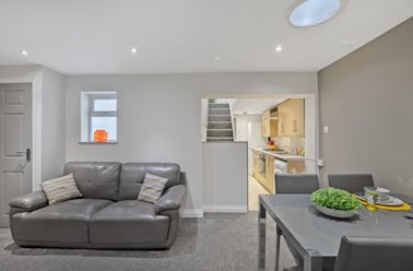 Bedford Terrace, North Hill, Plymouth - Image 3