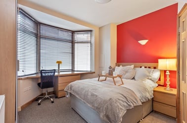 Cowley Street, Near university, Derby - Image 2