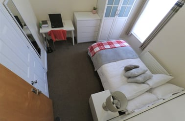 Royal Terrace, Barrack Road, Northampton - Image 3