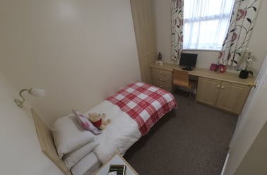 Royal Terrace, Barrack Road, Northampton - Image 3