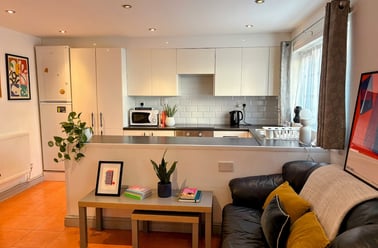 Abbotsford drive, City centre, Nottingham - Image 2