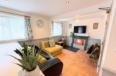 Lewis Close, City Centre, Nottingham - Image 3