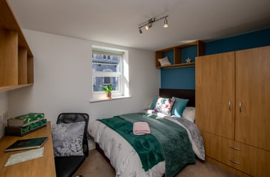 22-24 Mutley Plain, Mutley plain, Plymouth - Image 2